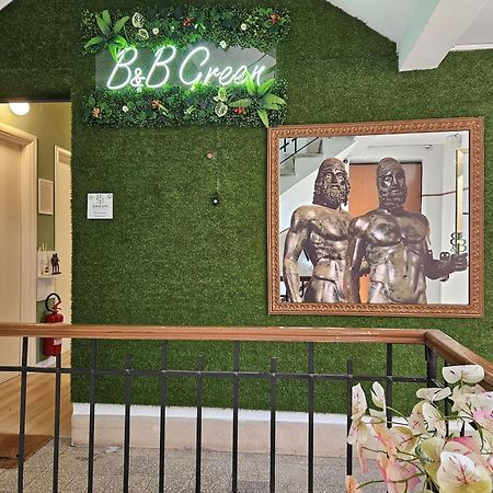 B&B Green Stazione Centrale E Centro レッジョ・ディ・カラブリア エクステリア 写真